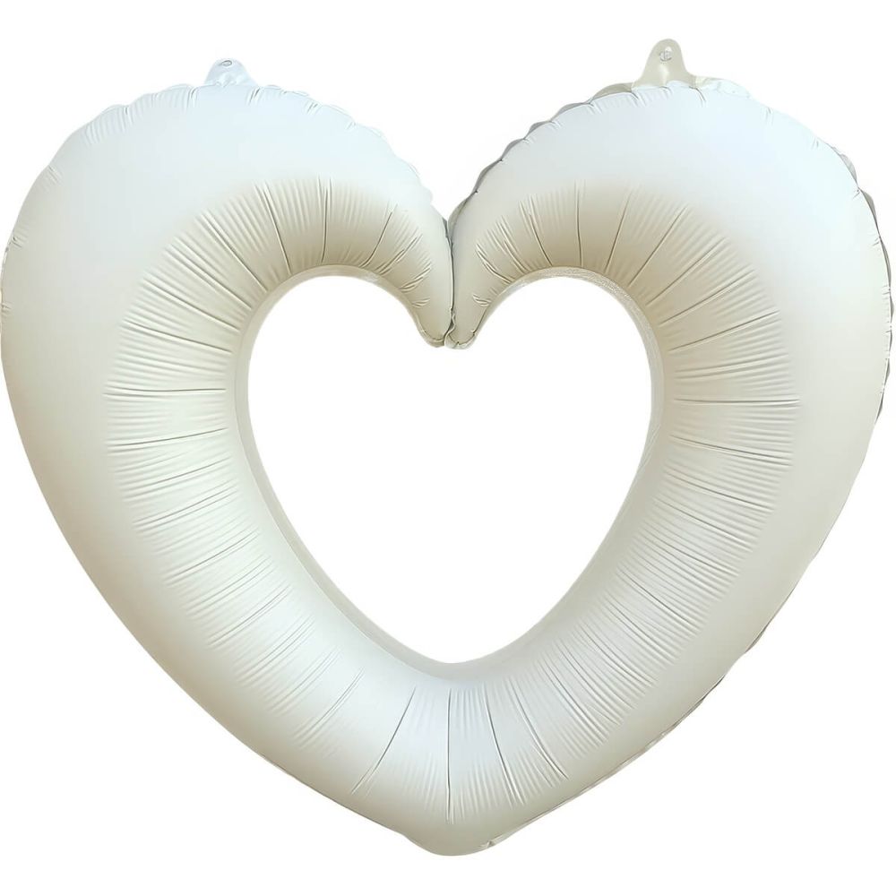 18" Linking Heart Matte Cream Balloon